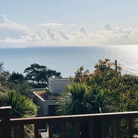 Great Couples Accommodation With Beautiful Sea View Lyme Regis Exterior photo