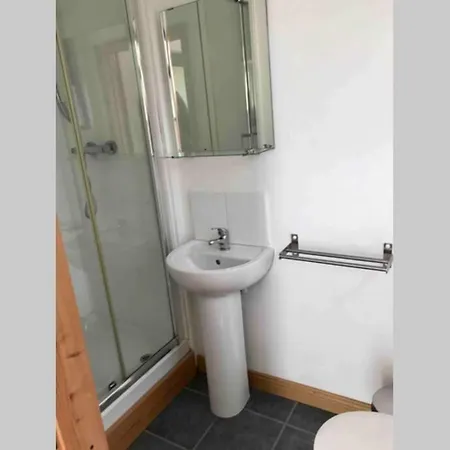 Great Couples Accommodation With Beautiful Sea View Lyme Regis Exterior photo
