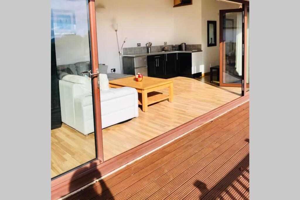 Great Couples With Beautiful Sea View Apartment *